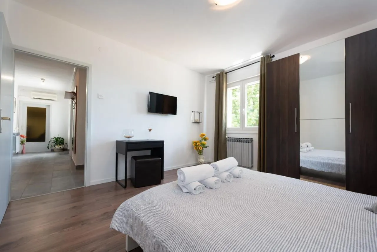 Villa Slivari Nedescina Holiday home